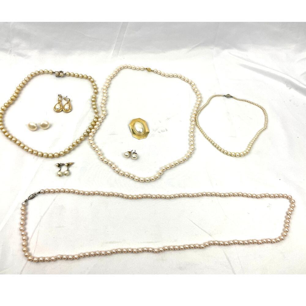 Lot of 9 VTG Faux Pearl Necklace Earrings Brooch Clip On Costume Champagne‎